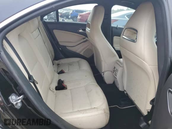 2019 Mercedes-Benz CLA 250 с VIN WDDSJ4EB2KN714568, выставлен на аукционе Copart как лот 85084244 с пробегом 92 799 миль миль и Списание • Salvage title. История ставок и продаж доступна на DreamBid. Изображение 10.