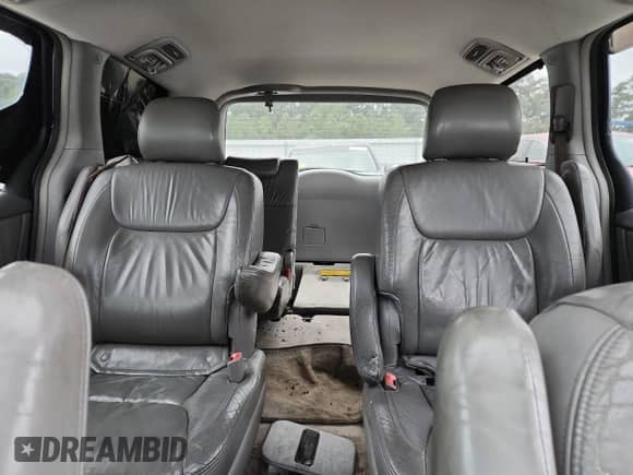 2005 Toyota Sienna XLE z VIN 5TDZA22C75S276333, wystawiony jako Copart lot #83929155 z przebiegiem 226 327 mil mil oraz Szkoda całkowita • Salvage title. Historia ofert i sprzedaży dostępna na DreamBid. Obrazek 10.