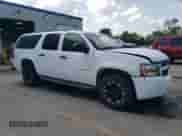 2010 Chevrolet Suburban Commercial с VIN 1GNUKHE3XAR241341, выставлен на аукционе Copart как лот 69086944 с пробегом 232 973 миль миль и Списание • Salvage title. История ставок и продаж доступна на DreamBid. Изображение 4.