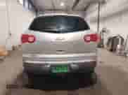 2010 Chevrolet Traverse LS z VIN 1GNLREED4AS105102, wystawiony jako IAAI lot #42628180 z przebiegiem 213 124 mil mil oraz . Historia ofert i sprzedaży dostępna na DreamBid. Obrazek 16.