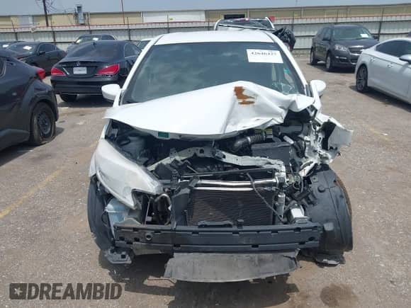 2015 Nissan Note SV z VIN 3N1CE2CP0FL445419, wystawiony jako IAAI lot #42646427 z przebiegiem 92 129 mil mil oraz . Historia ofert i sprzedaży dostępna na DreamBid. Obrazek 12.