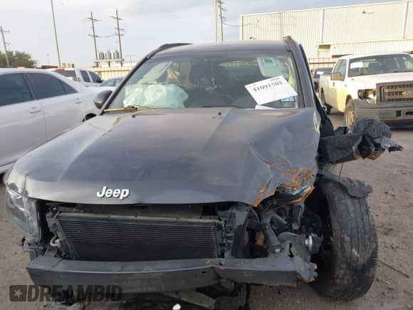 2017 Jeep Compass Sport с VIN 1C4NJCBA0HD146641, выставлен на аукционе IAAI как лот 41091501 с пробегом Не указан миль и . История ставок и продаж доступна на DreamBid. Изображение 11.