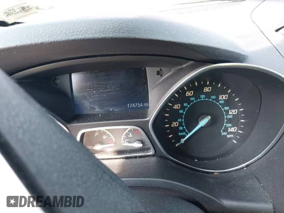 2014 Ford Escape SE with VIN 1FMCU0GX0EUB23605, listed as a IAAI auction lot 43273194 with 174,754 mi miles and . Bid and sale history available at DreamBid. Image 7.