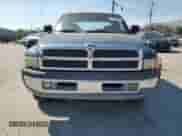 1999 Dodge 2500 с VIN 1B7KC23Z0XJ594695, выставлен на аукционе Copart как лот 50990825 с пробегом 235 365 миль миль и Чистый • Clean title. История ставок и продаж доступна на DreamBid. Изображение 5.