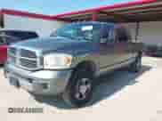 2006 Dodge 1500 SLT с VIN 3D7KS19D56G221814, выставлен на аукционе IAAI как лот 42374895 с пробегом 261 768 миль миль и . История ставок и продаж доступна на DreamBid. Изображение 17.