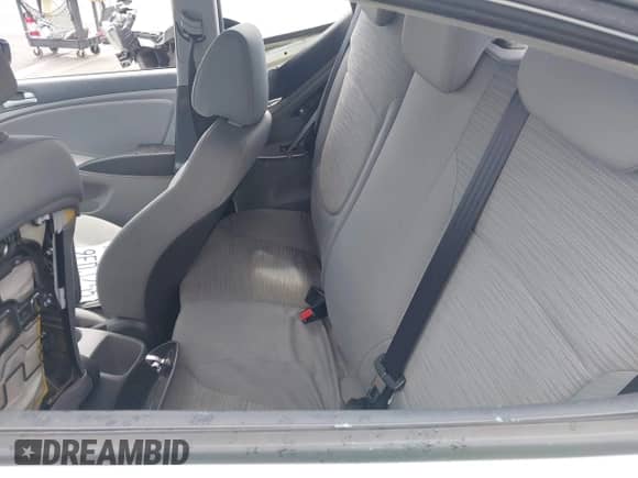 2016 Hyundai Accent SE z VIN KMHCT4AEXGU036301, wystawiony jako IAAI lot #43087384 z przebiegiem 97 521 mil mil oraz . Historia ofert i sprzedaży dostępna na DreamBid. Obrazek 8.