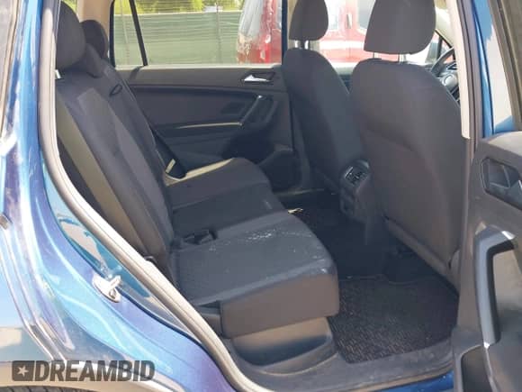 2018 Volkswagen Tiguan S с VIN 3VV0B7AXXJM015331, выставлен на аукционе IAAI как лот 42012557 с пробегом 80 288 миль миль и . История ставок и продаж доступна на DreamBid. Изображение 8.