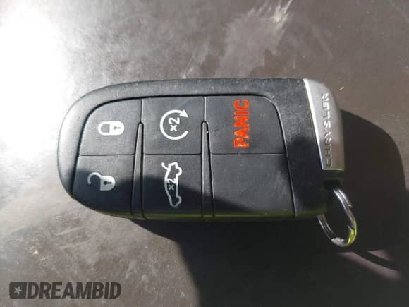 2012 Chrysler 300 C Luxury Series z VIN 2C3CCAPT5CH253894, wystawiony jako IAAI lot #41600825 z przebiegiem 123 357 mil mil oraz . Historia ofert i sprzedaży dostępna na DreamBid. Obrazek 11.