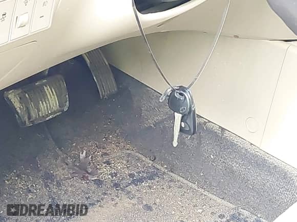 2012 Hyundai Santa Fe Limited с VIN 5XYZK3ABXCG168021, выставлен на аукционе IAAI как лот 42738865 с пробегом Не указан миль и . История ставок и продаж доступна на DreamBid. Изображение 11.