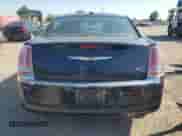 2011 Chrysler 300 C z VIN 2C3CA6CT1BH518964, wystawiony jako Copart lot #80346805 z przebiegiem 192 786 mil mil oraz Czysty tytuł • Clean title. Historia ofert i sprzedaży dostępna na DreamBid. Obrazek 6.