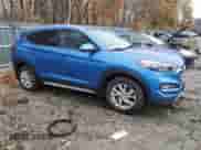 2017 Hyundai Tucson Value z VIN KM8J3CA20HU388103, wystawiony jako Copart lot #77238844 z przebiegiem 78 612 mil mil oraz Szkoda całkowita • Salvage title. Historia ofert i sprzedaży dostępna na DreamBid. Obrazek 4.