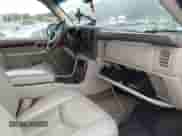 2003 Cadillac Escalade с VIN 1GYEK63N13R313661, выставлен на аукционе IAAI как лот 43243781 с пробегом Не указан миль и . История ставок и продаж доступна на DreamBid. Изображение 5.