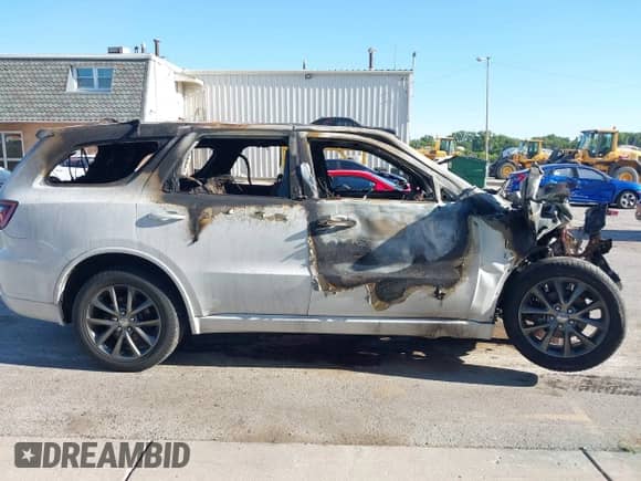2017 Dodge Durango GT with VIN 1C4RDJDG6HC629586, listed as a IAAI auction lot 43094716 with Not provided miles and . Bid and sale history available at DreamBid. Image 13.