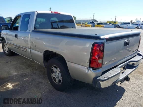 2004 Chevrolet Silverado 1500 LS с VIN 2GCEC19TX41341593, выставлен на аукционе IAAI как лот 42887375 с пробегом 236 076 миль миль и . История ставок и продаж доступна на DreamBid. Изображение 3.