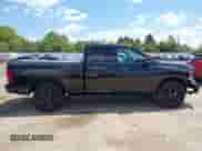 2019 Ram 1500 Express z VIN 1C6RR7FT6KS543228, wystawiony jako IAAI lot #42270669 z przebiegiem 57 009 mil mil oraz . Historia ofert i sprzedaży dostępna na DreamBid. Obrazek 14.