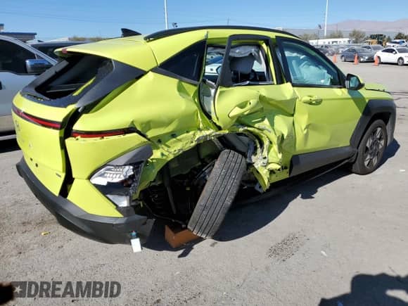 2024 Hyundai Kona SEL with VIN KM8HBCAB8RU050631, listed as a Copart auction lot 40821534 with 2,490 mi miles and Salvage title. Bid and sale history available at DreamBid. Image 3.