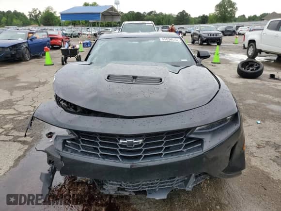 2022 Chevrolet Camaro LT1 z VIN 1G1FF1R75N0110086, wystawiony jako Copart lot #55856615 z przebiegiem 39 055 mil mil oraz Szkoda całkowita • Salvage title. Historia ofert i sprzedaży dostępna na DreamBid. Obrazek 5.