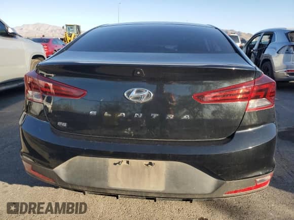 2020 Hyundai Elantra SE z VIN 5NPD74LF0LH499233, wystawiony jako Copart lot #80207785 z przebiegiem 80 776 mil mil oraz Szkoda całkowita • Salvage title. Historia ofert i sprzedaży dostępna na DreamBid. Obrazek 6.