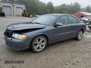 2009 Volvo S60 2.5T с VIN YV1RH592492738199, выставлен на аукционе Copart как лот 55726095 с пробегом 106 939 миль миль и Чистый • Clean title. История ставок и продаж доступна на DreamBid. Изображение 1.