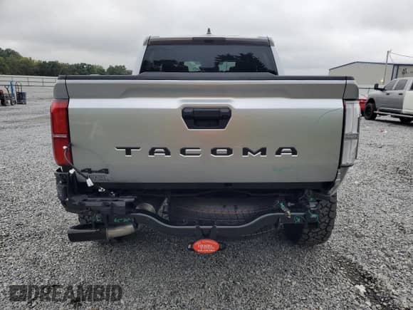 2024 Toyota Tacoma SR5 with VIN 3TYLB5JN8RT060119, listed as a Copart auction lot 83873505 with 25 mi miles and Salvage title. Bid and sale history available at DreamBid. Image 6.
