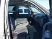 2007 GMC Sierra 1500 SLE1 z VIN 3GTEC13C47G522872, wystawiony jako IAAI lot #42220702 z przebiegiem 109 543 mil mil oraz . Historia ofert i sprzedaży dostępna na DreamBid. Obrazek 5.