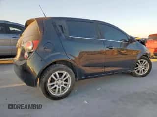 2013 Chevrolet Sonic LT с VIN 1G1JC6SH5D4228455, выставлен на аукционе Copart как лот 85344065 с пробегом 183 004 миль миль и Списание • Salvage title. История ставок и продаж доступна на DreamBid. Изображение 3.