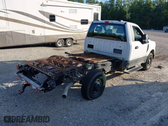 2022 Ford F-250 XL с VIN 1FDBF2A62NED47776, выставлен на аукционе IAAI как лот 43091055 с пробегом 38 988 миль миль и . История ставок и продаж доступна на DreamBid. Изображение 4.