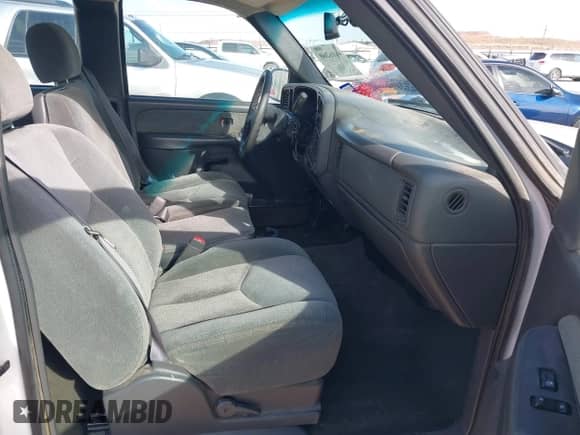 2003 Chevrolet Silverado 1500 LS с VIN 1GCEC19V13Z218093, выставлен на аукционе IAAI как лот 41016260 с пробегом 237 633 миль миль и . История ставок и продаж доступна на DreamBid. Изображение 5.