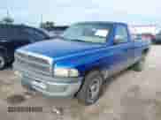 1994 Dodge 1500 z VIN 1B7HC16YXRS728570, wystawiony jako IAAI lot #42637315 z przebiegiem 104 904 mil mil oraz . Historia ofert i sprzedaży dostępna na DreamBid. Obrazek 2.