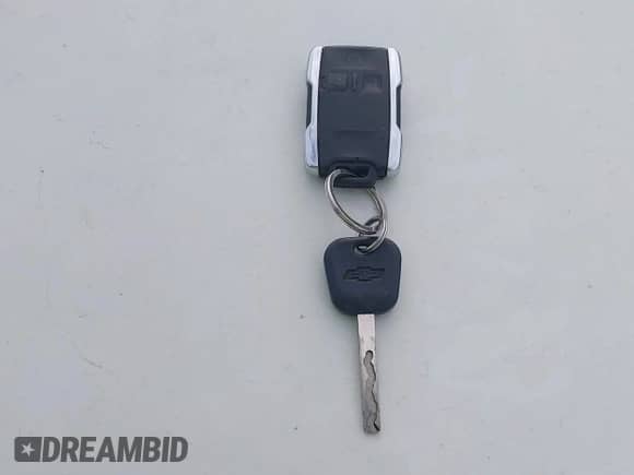 2015 Chevrolet Silverado 2500HD LTZ с VIN 1GC1KWE82FF589154, выставлен на аукционе IAAI как лот 43531110 с пробегом 98 055 миль миль и . История ставок и продаж доступна на DreamBid. Изображение 11.
