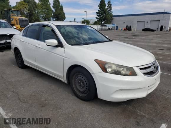 2011 Honda Accord LX with VIN 1HGCP2F3XBA123521, listed as a Copart auction lot 89438875 with 196,567 mi miles and Salvage title. Bid and sale history available at DreamBid. Image 4.