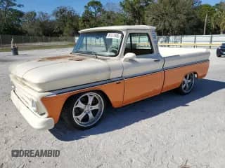 1965 Chevrolet Silverado 1500 z VIN C1445A100938, wystawiony jako Copart lot #88127905 z przebiegiem 71 814 mil mil oraz Szkoda całkowita • Salvage title. Historia ofert i sprzedaży dostępna na DreamBid. Obrazek 1.