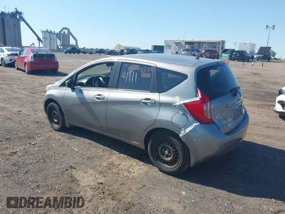 2015 Nissan Note S Plus z VIN 3N1CE2CPXFL390509, wystawiony jako IAAI lot #43062413 z przebiegiem 167 405 mil mil oraz . Historia ofert i sprzedaży dostępna na DreamBid. Obrazek 3.