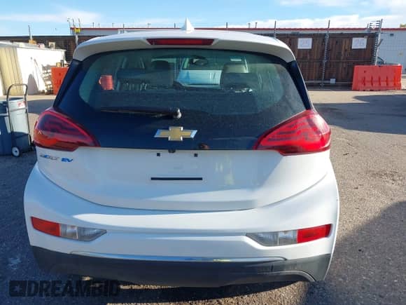 2020 Chevrolet Bolt EV LT с VIN 1G1FW6S02L4124401, выставлен на аукционе IAAI как лот 43353742 с пробегом 6 913 миль миль и . История ставок и продаж доступна на DreamBid. Изображение 16.