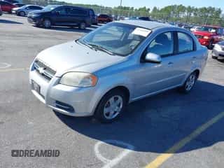 2009 Chevrolet Aveo 1LT z VIN KL1TD56E89B326736, wystawiony jako IAAI lot #43506009 z przebiegiem 106 025 mil mil oraz . Historia ofert i sprzedaży dostępna na DreamBid. Obrazek 2.