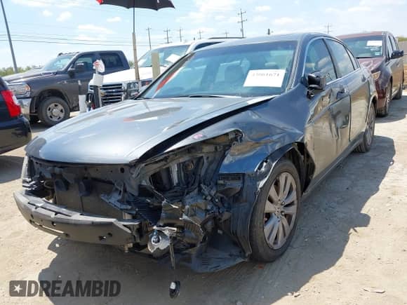 2011 Honda Accord EX-L z VIN 1HGCP2F86BA008135, wystawiony jako IAAI lot #43061671 z przebiegiem 160 366 mil mil oraz . Historia ofert i sprzedaży dostępna na DreamBid. Obrazek 6.