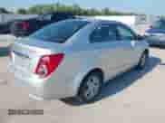 2014 Chevrolet Sonic LT с VIN 1G1JC5SG0E4111997, выставлен на аукционе IAAI как лот 43219845 с пробегом 168 698 миль миль и . История ставок и продаж доступна на DreamBid. Изображение 4.