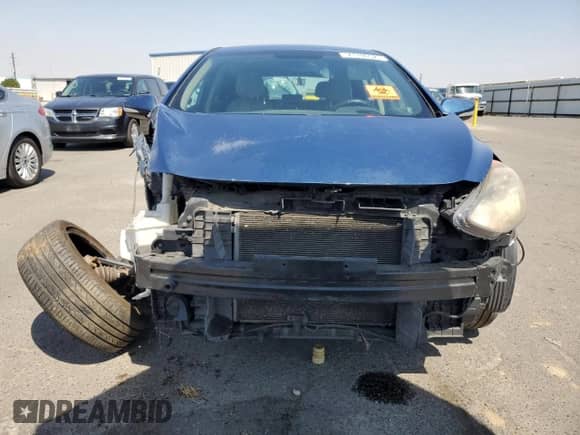 2014 Hyundai Elantra с VIN KMHD35LH5EU197069, выставлен на аукционе Copart как лот 71190525 с пробегом 120 727 миль миль и Списание • Salvage title. История ставок и продаж доступна на DreamBid. Изображение 5.