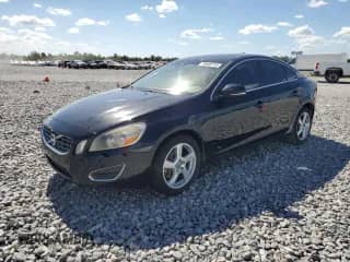 2013 Volvo S60 T5 Premier с VIN YV1612FS0D1205906, выставлен на аукционе Copart как лот 89648115 с пробегом 142 519 миль миль и Чистый • Clean title. История ставок и продаж доступна на DreamBid. Изображение 1.