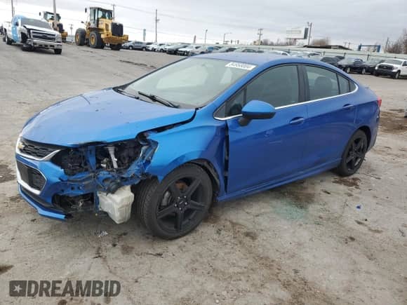 2017 Chevrolet Cruze LT z VIN 1G1BD5SM8H7196677, wystawiony jako Copart lot #84958004 z przebiegiem 103 283 mil mil oraz Szkoda całkowita • Salvage title. Historia ofert i sprzedaży dostępna na DreamBid. Obrazek 1.