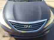 2013 Hyundai Sonata GLS z VIN 5NPEB4AC0DH563204, wystawiony jako IAAI lot #43337665 z przebiegiem 170 648 mil mil oraz . Historia ofert i sprzedaży dostępna na DreamBid. Obrazek 6.