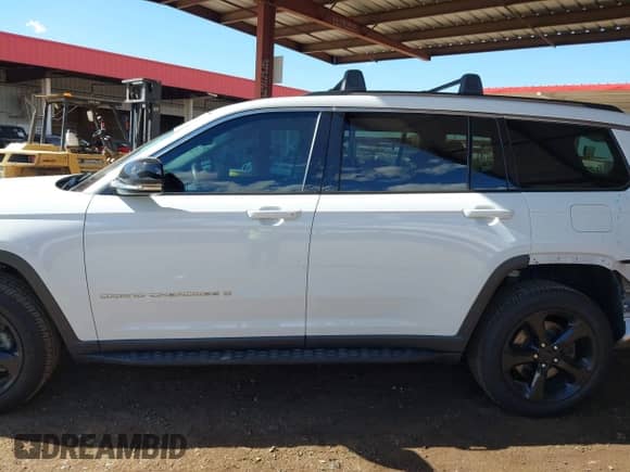 2021 Jeep Grand Cherokee Limited with VIN 1C4RJKBG9M8200117, listed as a IAAI auction lot 43220564 with 56,539 mi miles and . Bid and sale history available at DreamBid. Image 15.