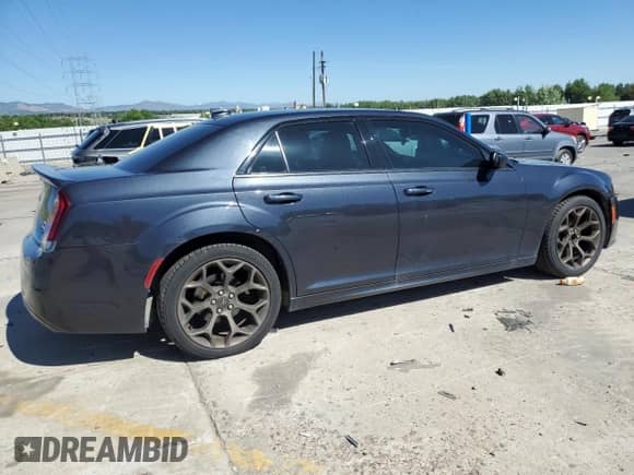 2017 Chrysler 300 S с VIN 2C3CCABG0HH664749, выставлен на аукционе Copart как лот 61121515 с пробегом 91 680 миль миль и Списание • Salvage title. История ставок и продаж доступна на DreamBid. Изображение 3.