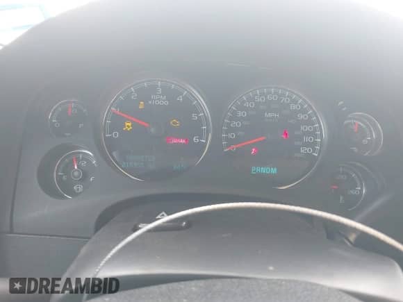 2013 Chevrolet Tahoe LS z VIN 1GNSCAE09DR120953, wystawiony jako IAAI lot #43337822 z przebiegiem 218 955 mil mil oraz . Historia ofert i sprzedaży dostępna na DreamBid. Obrazek 7.