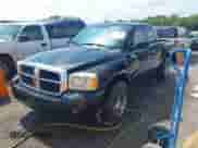2006 Dodge Dakota SLT z VIN 1D7HE48K16S678017, wystawiony jako IAAI lot #42692954 z przebiegiem 318 113 mil mil oraz . Historia ofert i sprzedaży dostępna na DreamBid. Obrazek 2.