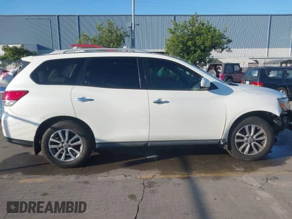 2015 Nissan Pathfinder SL z VIN 5N1AR2MN5FC711241, wystawiony jako IAAI lot #43459074 z przebiegiem 129 218 mil mil oraz . Historia ofert i sprzedaży dostępna na DreamBid. Obrazek 14.