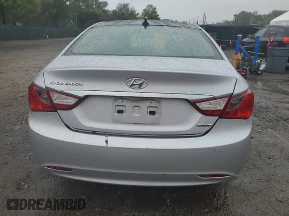 2012 Hyundai Sonata Limited с VIN 5NPEC4AC8CH367247, выставлен на аукционе Copart как лот 81444895 с пробегом 103 978 миль миль и Списание • Salvage title. История ставок и продаж доступна на DreamBid. Изображение 6.