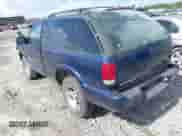 2002 Chevrolet Blazer LS с VIN 1GNCS18W42K158992, выставлен на аукционе IAAI как лот 42762582 с пробегом Не указан миль и . История ставок и продаж доступна на DreamBid. Изображение 3.