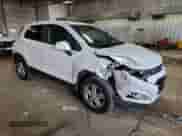 2020 Chevrolet Trax LS с VIN KL7CJKSB6LB329408, выставлен на аукционе Copart как лот 71418535 с пробегом 111 251 миль миль и На запчасти • Non repairable. История ставок и продаж доступна на DreamBid. Изображение 4.