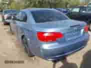 2012 BMW 3 Series 328i с VIN WBADW3C56CE823285, выставлен на аукционе IAAI как лот 43373033 с пробегом 123 660 миль миль и . История ставок и продаж доступна на DreamBid. Изображение 3.